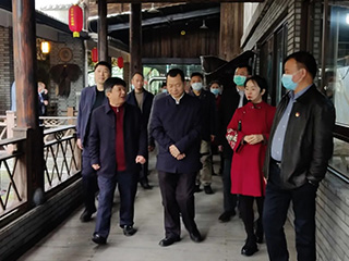 南平市人大常委会党组书记、主任罗志坚走访双龙戏珠酒业